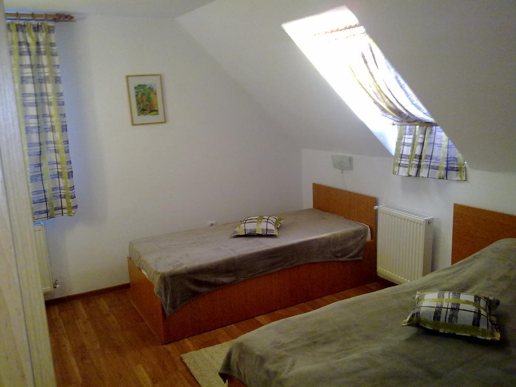 Casa Dancs Hotel Covasna Cameră foto