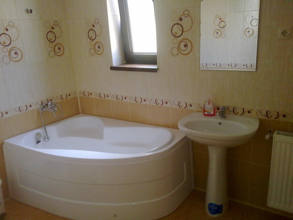 Casa Dancs Hotel Covasna Cameră foto